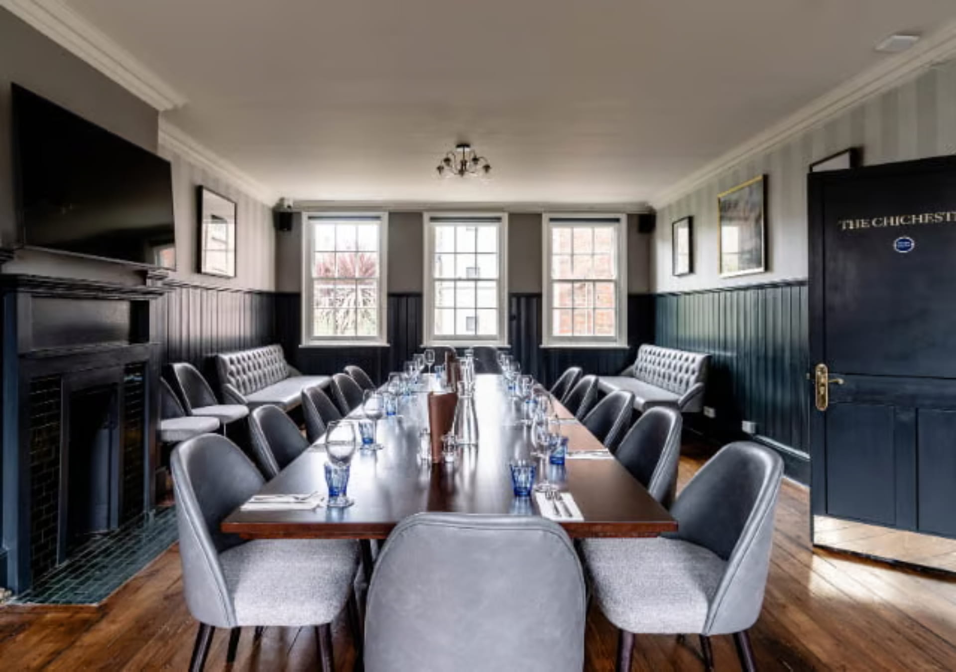 Private hire meeting room with dining table set up